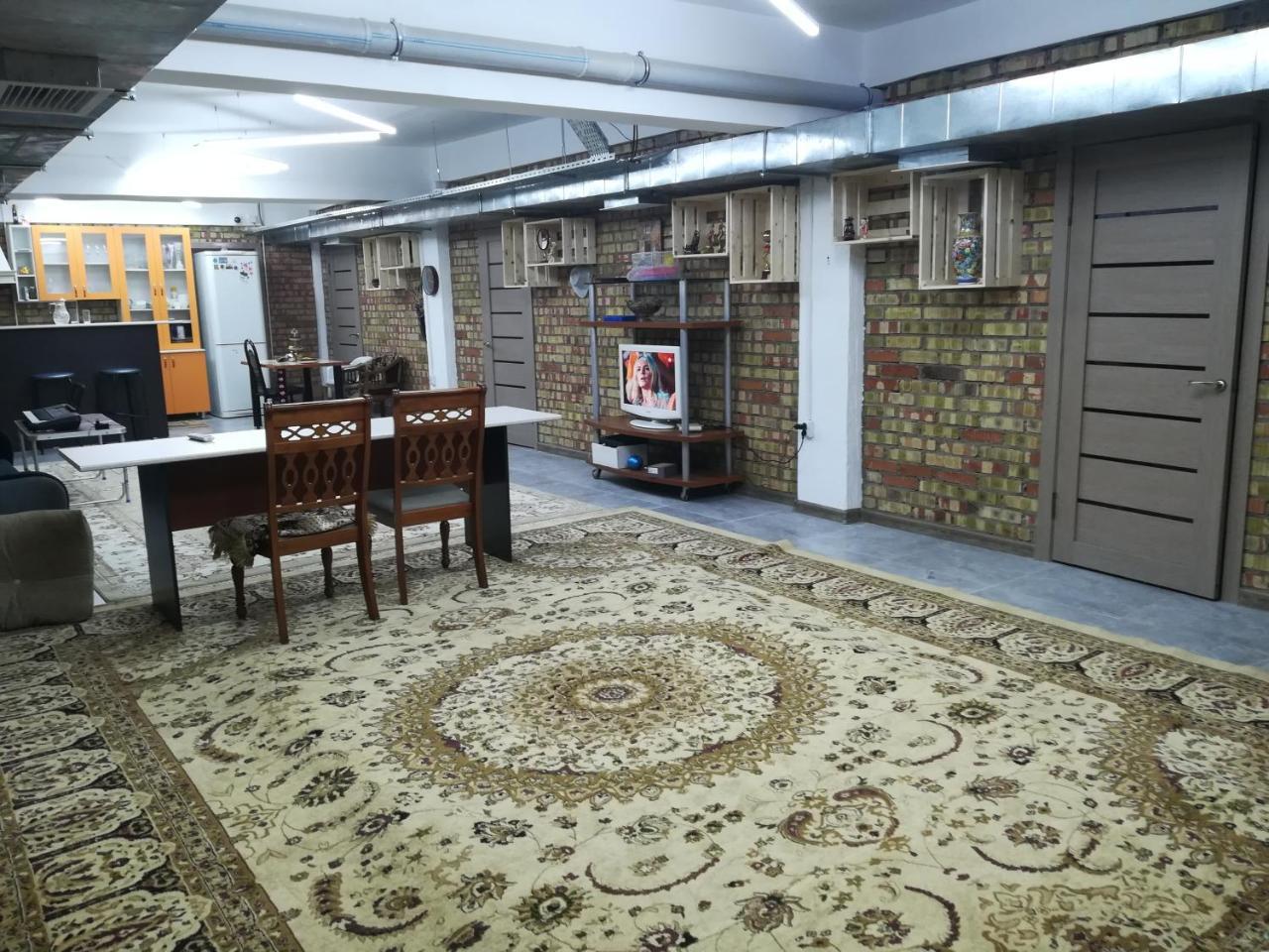 Family Hostel 알마티 외부 사진